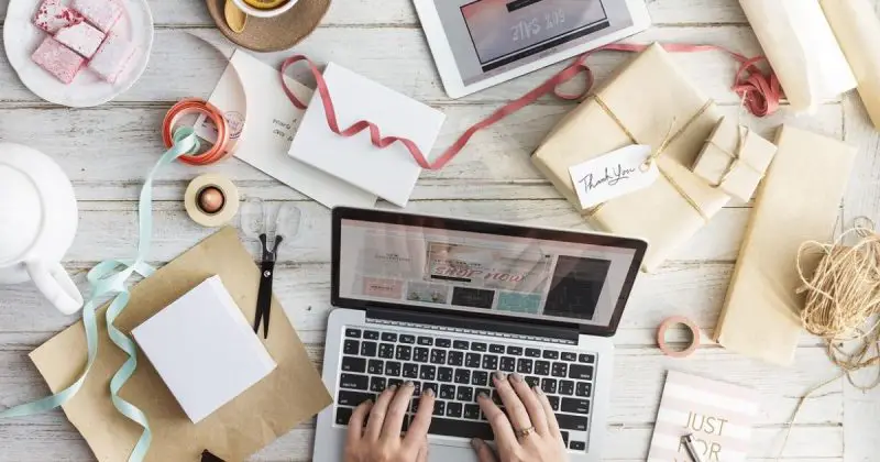 Why a Screenless Laptop Is 2025’s Top Tech Trend